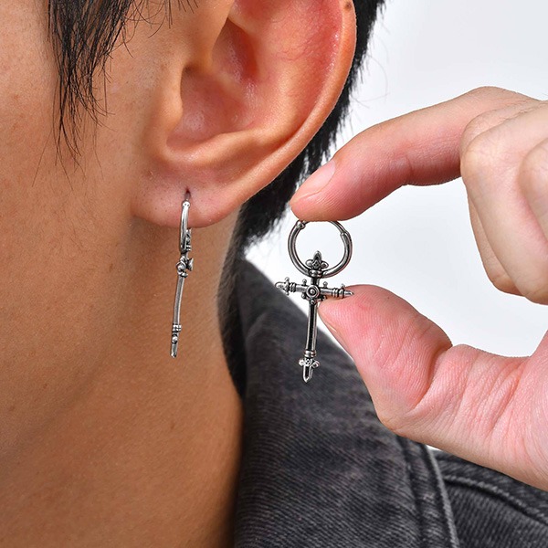 《 QBOX 》FASHION 飾品【GED-966】精緻個性復古聖釘十字架權杖鈦鋼耳環/耳飾-細節圖8