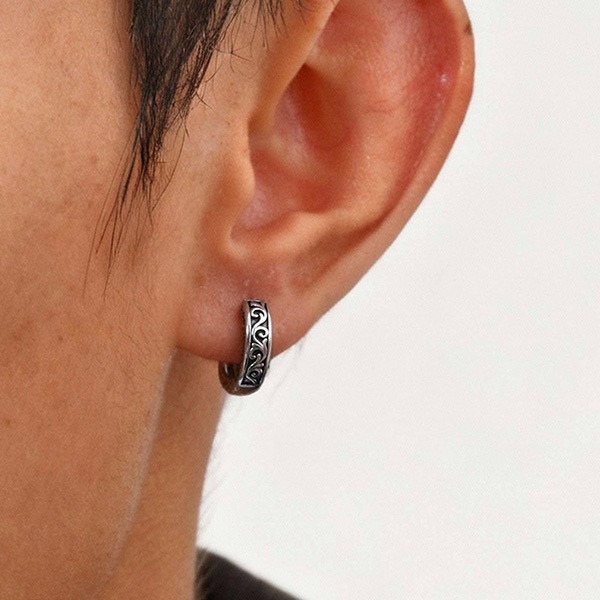 《 QBOX 》FASHION 飾品【GEH-839】精緻個性復古潮流卷草雲紋鈦鋼耳環/耳飾-細節圖8