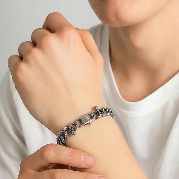 《QBOX 》FASHION 飾品【BK166081】 個性復古暗黑蛇纏繞鈦鋼手鍊/手環-細節圖11