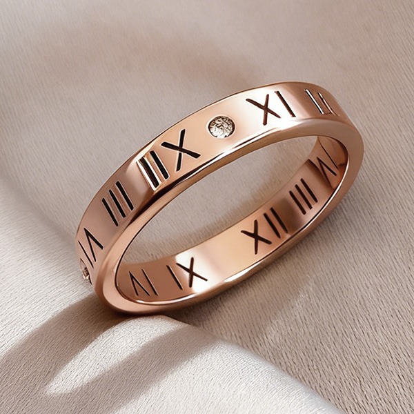 《 QBOX 》FASHION 飾品【R10025003】精緻個性玫瑰金羅馬數字鑲鑽鈦鋼戒指/戒環-細節圖5