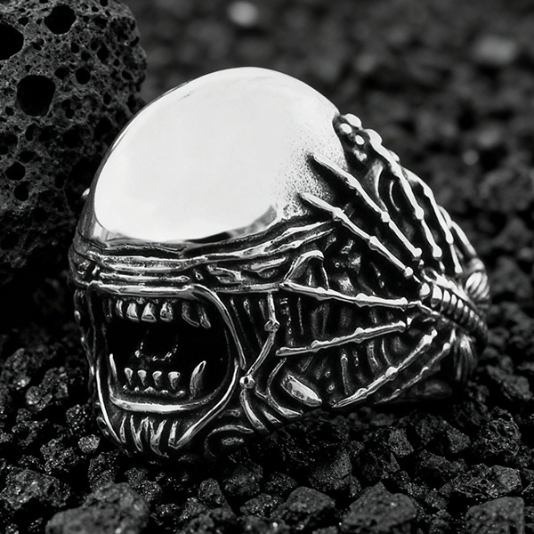 《 QBOX 》FASHION 飾品【RBR8-1161】精緻個性復古機械異形骷髏鈦鋼戒指/戒環-細節圖4