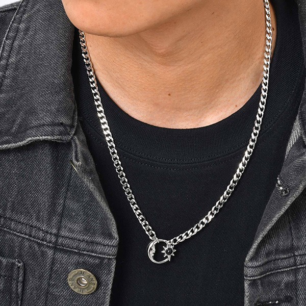 《 QBOX 》FASHION 飾品【GNC-2407】精緻個性復古日月相嵌黑石鈦鋼墬子項鍊/吊墬-細節圖7