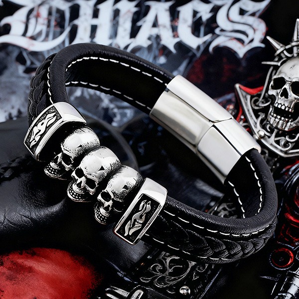 《 QBOX 》FASHION 飾品【LBC-L045】 精緻個性暗黑三骷髏頭骸骨編織皮革鈦鋼磁扣頭手鍊/手環-細節圖4