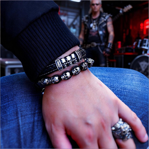 《 QBOX 》FASHION 飾品【LBC-L045】 精緻個性暗黑三骷髏頭骸骨編織皮革鈦鋼磁扣頭手鍊/手環-細節圖7