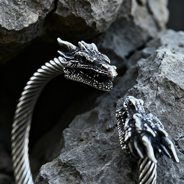 《 QBOX 》FASHION 飾品【BBRG-051】 精緻個性霸氣立體雙頭龍扭紋鈦鋼開口手鐲/手環-細節圖5