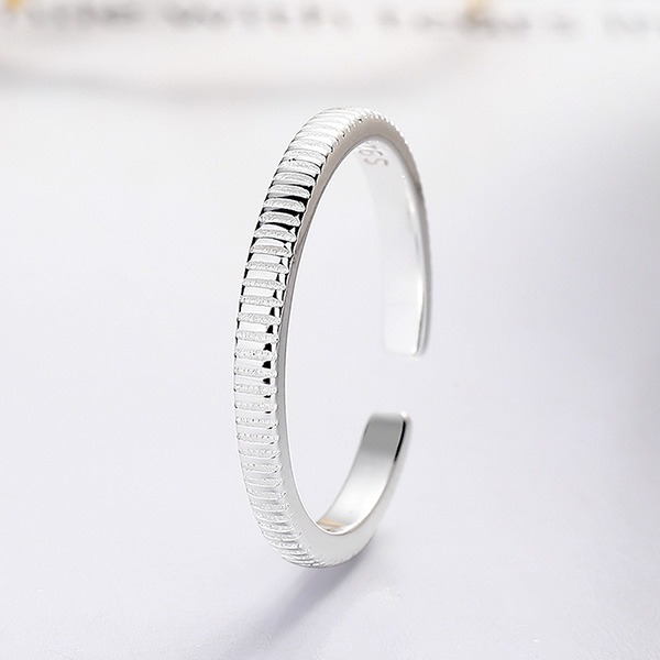 《 QBOX 》FASHION 飾品【SYQJ1412】精緻秀氣素銀條紋開口純銀戒指/戒環-細節圖6