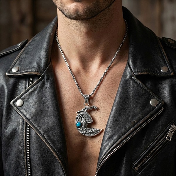 《 QBOX 》FASHION 飾品【CBP8-888】 精緻個性復古玄月飛龍嵌松石鈦鋼墬子項鍊/吊墬-細節圖8