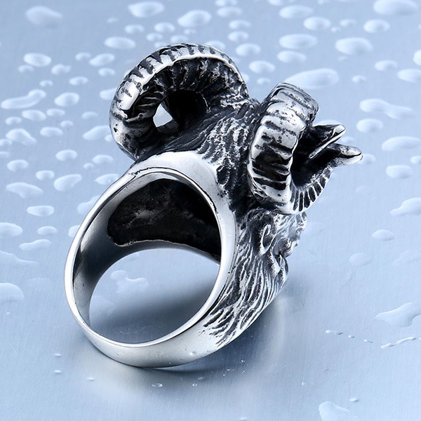 《 QBOX 》FASHION 飾品【RBR8-157】精緻個性復古仿舊羊頭鈦鋼戒指/戒環-細節圖6