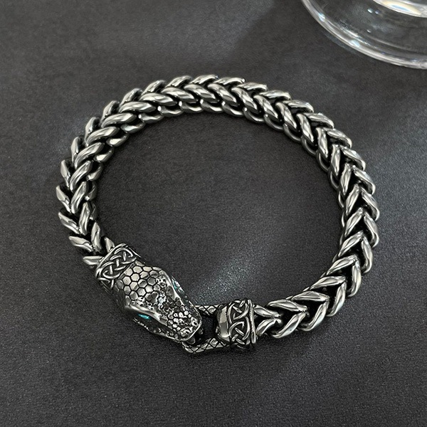 《QBOX 》FASHION 飾品【C26N1741】 個性復古仿舊硬核暗黑蛇頭鈦鋼手鍊/手環-細節圖3