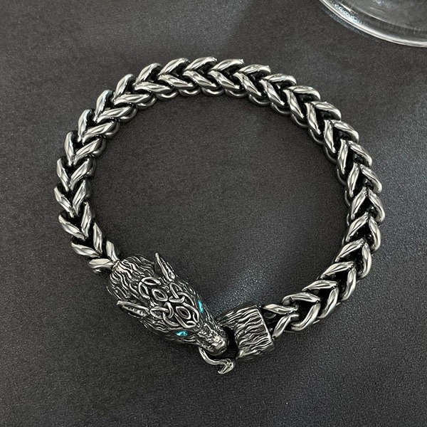 《QBOX 》FASHION 飾品【C26N1742】 個性復古仿舊硬核暗黑狼頭鈦鋼手鍊/手環-細節圖3