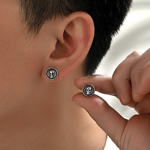 《 QBOX 》FASHION 飾品【E26N1183】精緻個性復古維京符文骷髏頭鈦鋼耳環/耳飾(二款)-細節圖7