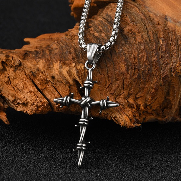 《 QBOX 》FASHION 飾品【GPN-2341】精緻個性古聖釘荊棘十字架鈦鋼墬子項鍊/吊墬-細節圖3