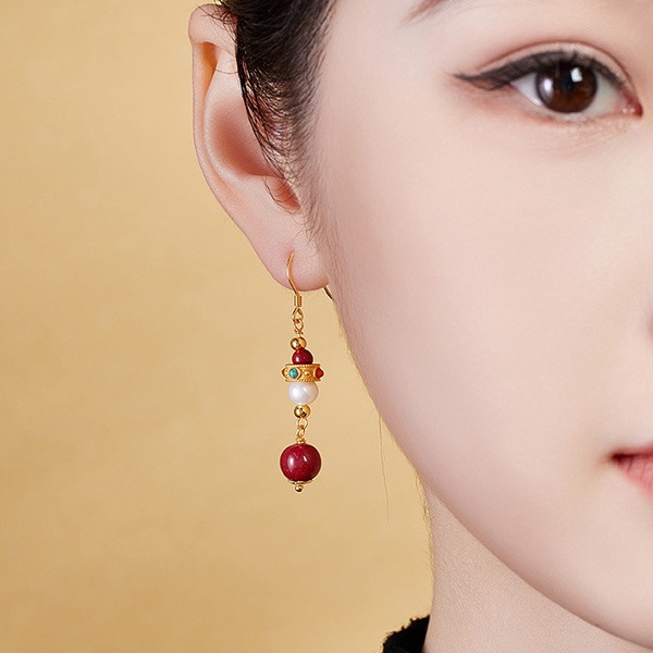 《QBOX 》FASHION 飾品【SVE26026】 精緻秀氣中式復古高級紫金砂红色鍍金純銀耳環/耳墬-細節圖6