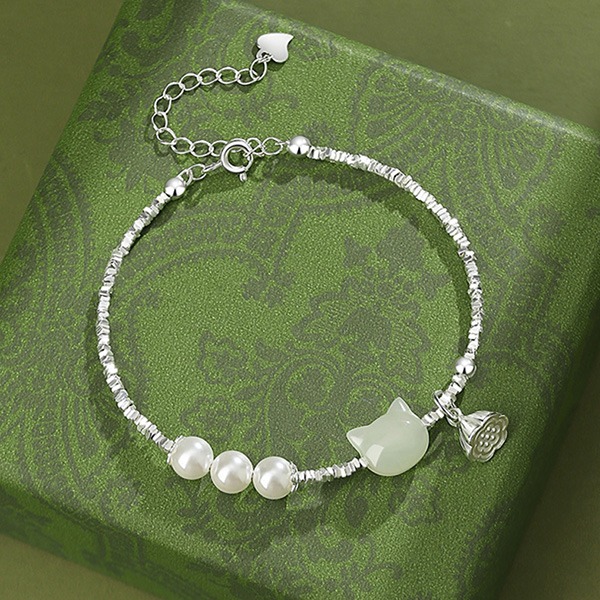 《QBOX 》FASHION 飾品【SVB24333】 精緻秀氣天然和田玉貓咪純銀手鏈/手環-細節圖5