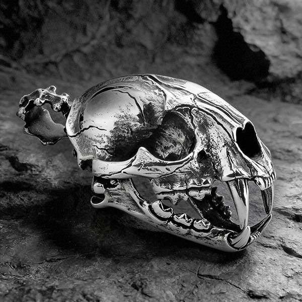 《 QBOX 》FASHION 飾品【CBP8-096】精緻個性復古戰魂劍齒虎頭骨鈦鋼墬子項鍊/吊墬-細節圖3