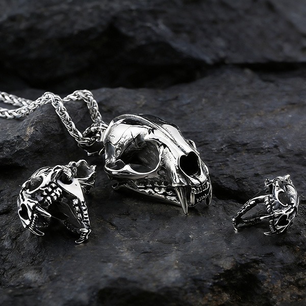 《 QBOX 》FASHION 飾品【CBP8-096】精緻個性復古戰魂劍齒虎頭骨鈦鋼墬子項鍊/吊墬-細節圖7