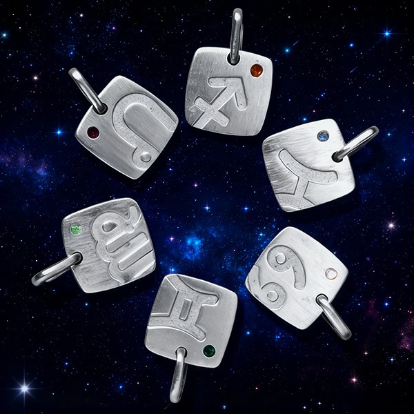 《 QBOX 》FASHION 飾品【C25123105】精緻個性十二星座鑲鑽鈦鋼墬子項鍊/吊墬-細節圖4