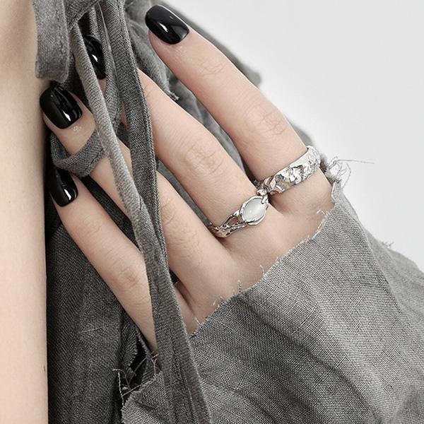 《 QBOX 》FASHION 飾品【CSJT874】精緻個性「隕星觸痕」不規則紋理S925純銀戒指/開口戒指-細節圖8