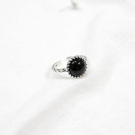 《 QBOX 》FASHION 飾品【SAR1813】精緻復古簡約天然黑瑪腦S925純銀開口戒指/戒環-細節圖5