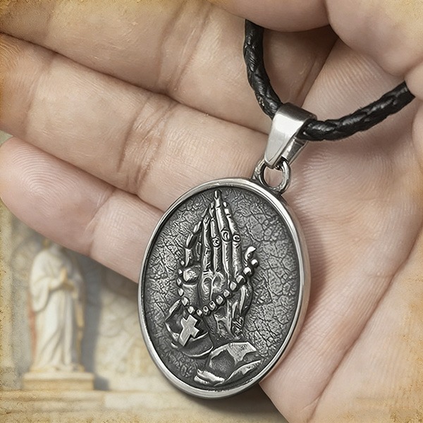 《QBOX 》FASHION 飾品【CBP8-730】精緻個性復古宗教祈禱之手十字架鈦鋼墬子項鍊/吊墬-細節圖7