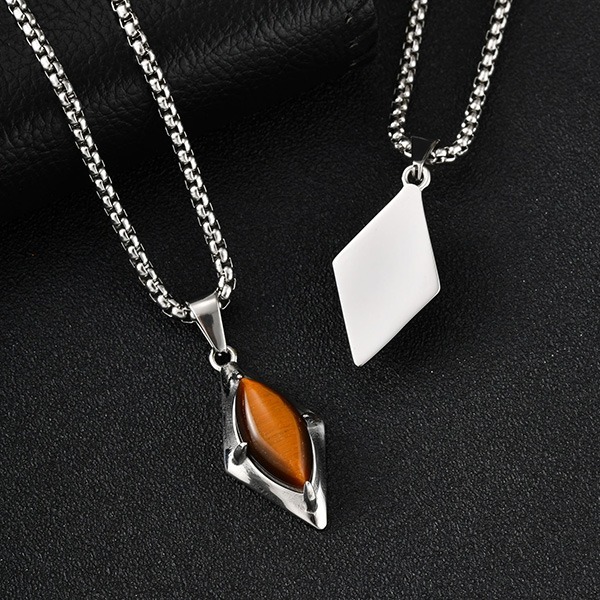 《 QBOX 》FASHION 飾品【CPN-2271】精緻個性復古幾何菱形寶石鈦鋼墬子項鍊/吊墬-細節圖6