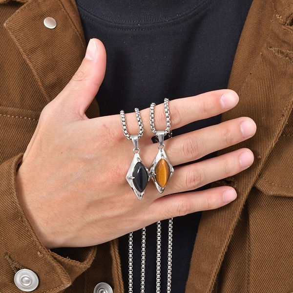 《 QBOX 》FASHION 飾品【CPN-2271】精緻個性復古幾何菱形寶石鈦鋼墬子項鍊/吊墬-細節圖7