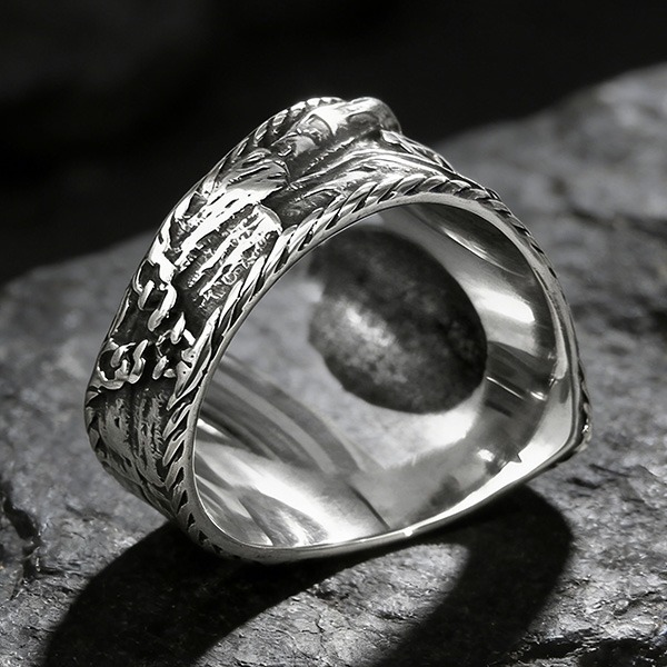 《 QBOX 》FASHION 飾品【RBR8-787】精緻個性復古深海亡靈骷髏頭戰錨鈦鋼戒指/戒環-細節圖7