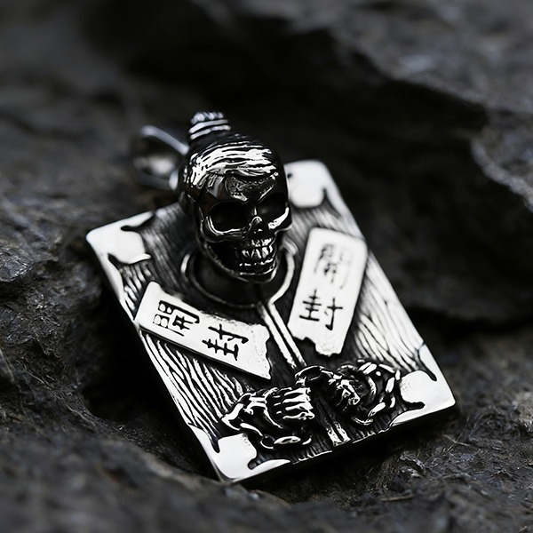 《 QBOX 》FASHION 飾品【LHP211】精緻個性復古開封符咒骷髏鈦鋼墬子項鍊/吊墬-細節圖6