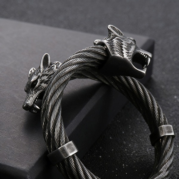 《 QBOX 》FASHION 飾品【BK163313】 精緻個性北境雙狼頭鋼索鈦鋼開口手鐲/手環-細節圖5