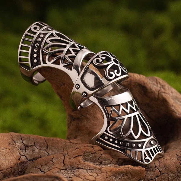 《 QBOX 》FASHION 飾品【BR8-1270】精緻個性復古雕花鏤空護甲鈦鋼戒指/戒環-細節圖4