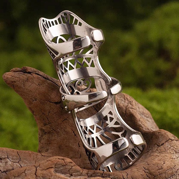 《 QBOX 》FASHION 飾品【BR8-1270】精緻個性復古雕花鏤空護甲鈦鋼戒指/戒環-細節圖5