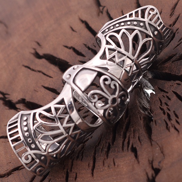 《 QBOX 》FASHION 飾品【BR8-1270】精緻個性復古雕花鏤空護甲鈦鋼戒指/戒環-細節圖6