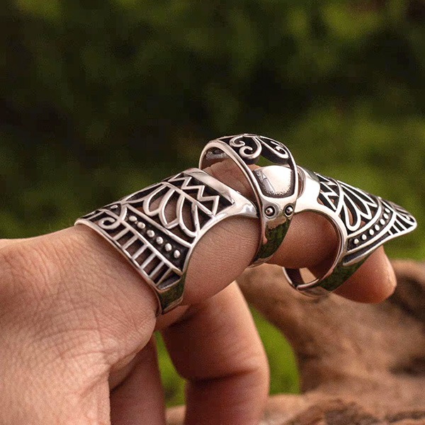 《 QBOX 》FASHION 飾品【BR8-1270】精緻個性復古雕花鏤空護甲鈦鋼戒指/戒環-細節圖10