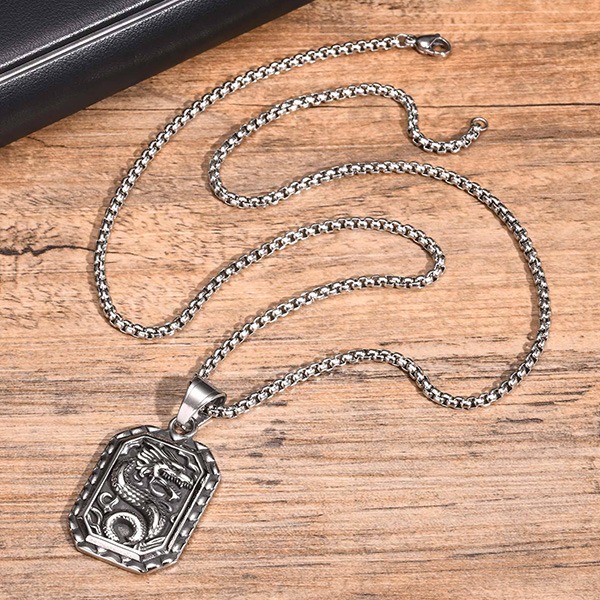 《 QBOX 》FASHION 飾品【GPN-2050】精緻個性復古立體龍紋八邊形鈦鋼墬子項鍊/吊墬-細節圖5