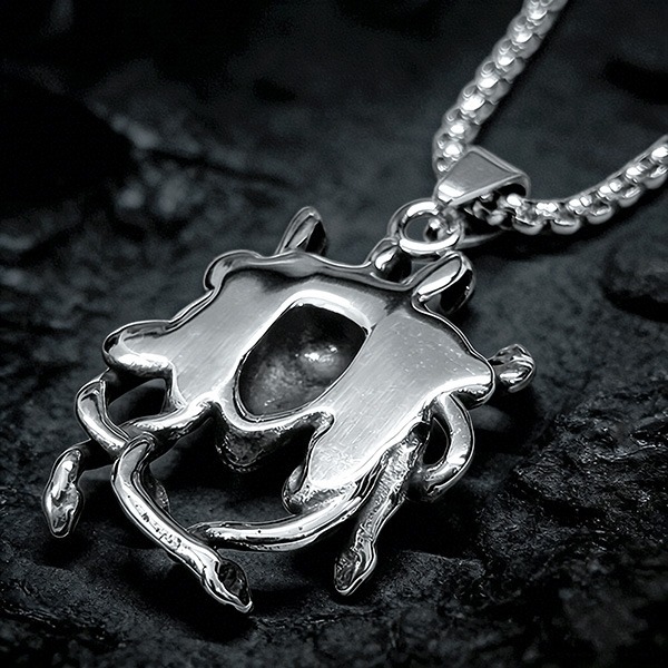 《 QBOX 》FASHION 飾品【CBP8-1192】精緻個性狂怒蛇髮梅杜莎鈦鋼墬子項鍊/吊墬-細節圖5