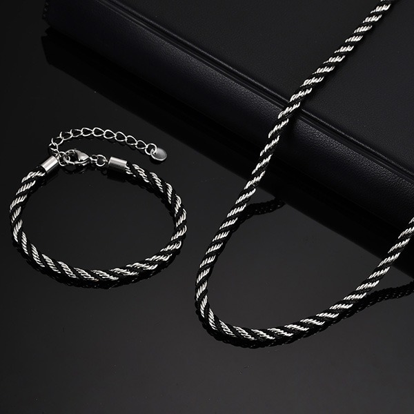 《 QBOX 》FASHION 飾品【GNC-2323】個性雙色麻花繩編織鈦鋼項鍊/鎖骨鍊-細節圖4