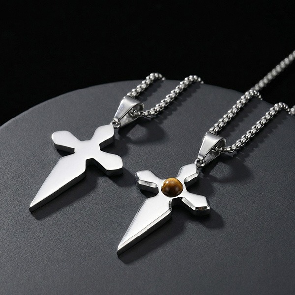 《 QBOX 》FASHION 飾品【GPN-2287】精緻個性酷颯劍形虎眼石十字架鈦鋼墬子項鍊/吊墬-細節圖4