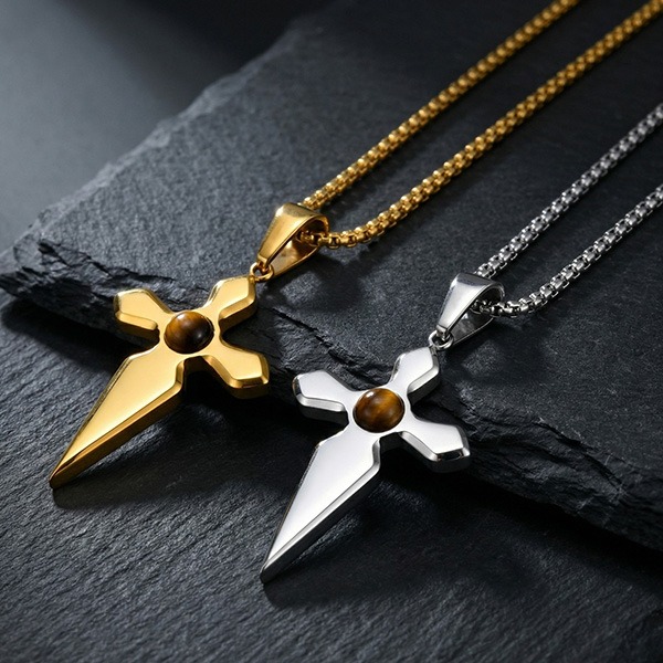 《 QBOX 》FASHION 飾品【GPN-2287】精緻個性酷颯劍形虎眼石十字架鈦鋼墬子項鍊/吊墬-細節圖6