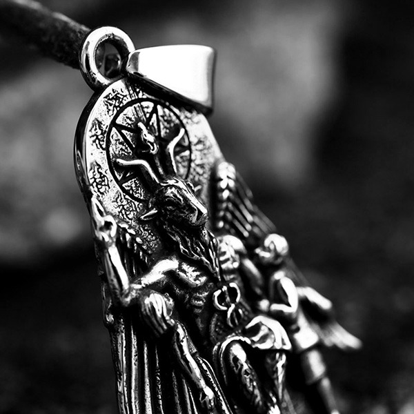 《 QBOX 》FASHION 飾品【CBP8-1195】精緻個性仿舊染黑撒旦羊頭惡魔鈦鋼墬子項鍊/吊墬-細節圖7