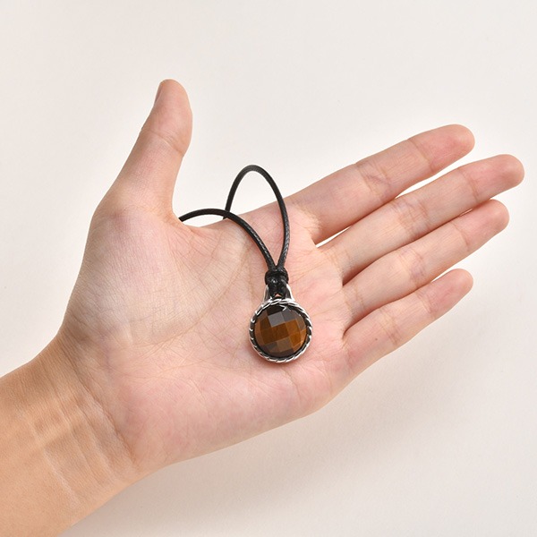 《 QBOX 》FASHION 飾品【GNC-2660】精緻個性復古寶石鈦鋼墬子黑繩項鍊/吊墬-細節圖8