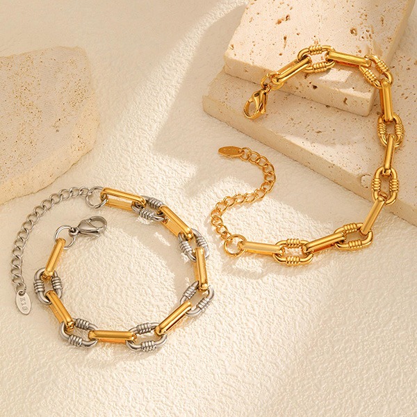 《 QBOX 》FASHION 飾品【GBR-2423】 精緻個性金色壓花線條橢圓環扣鈦鋼手鍊/手環-細節圖5