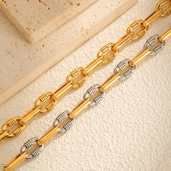 《 QBOX 》FASHION 飾品【GBR-2423】 精緻個性金色壓花線條橢圓環扣鈦鋼手鍊/手環-細節圖6