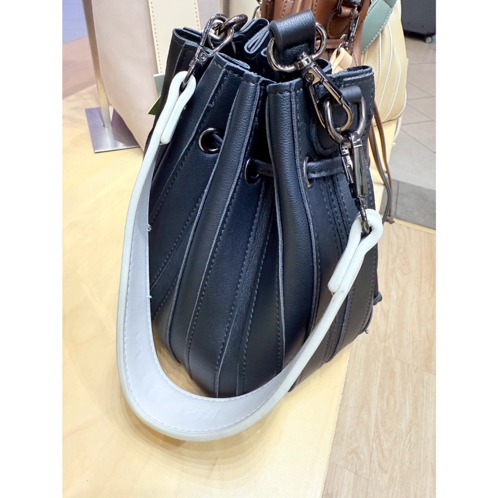 泰國🇹🇭 本土品牌 水桶包 附內包-細節圖2