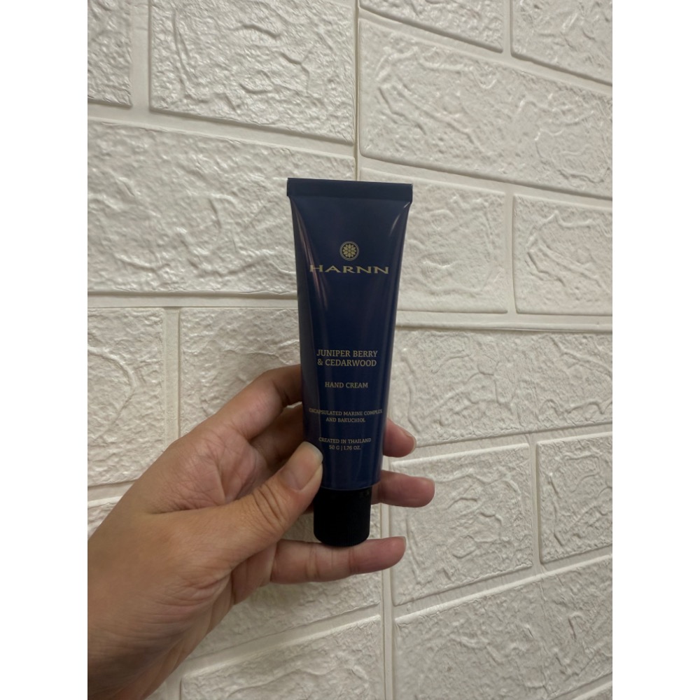 HARNN 泰國🇹🇭頂級精油天然護手霜 （杜松子）50ml-細節圖2