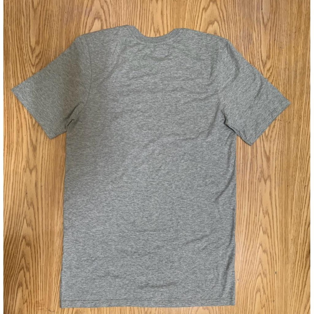 全新 Nike 訓練上衣 素T 棉質上衣-細節圖2