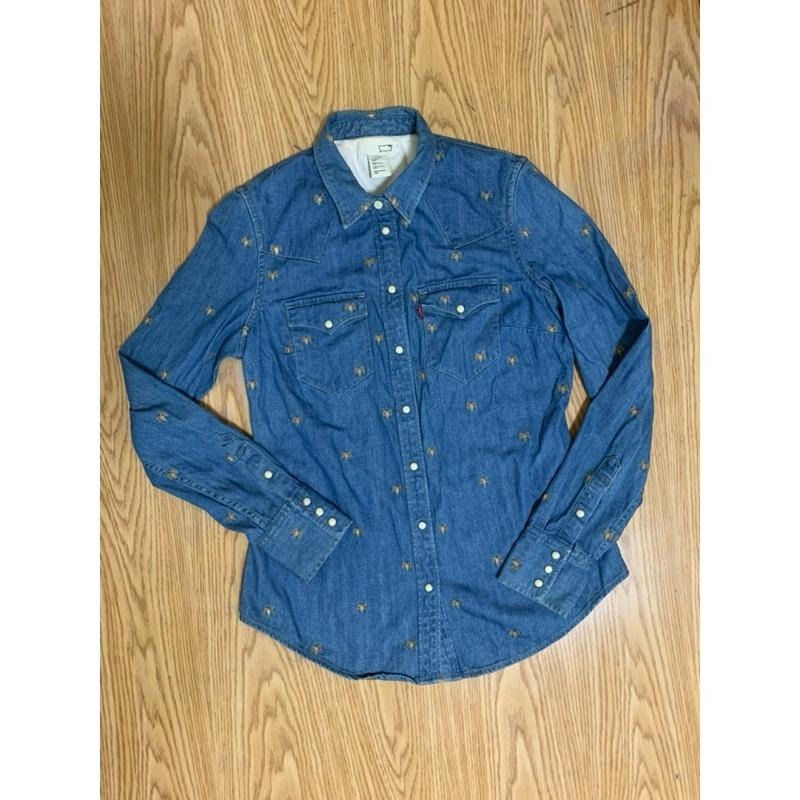 Levi’s 滿版羊頭刺繡牛仔襯衫 印度製