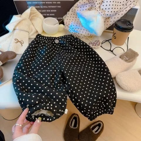 寶貝童裝🍭台灣現貨 高雄出🍭韓系波點燈籠褲-規格圖5