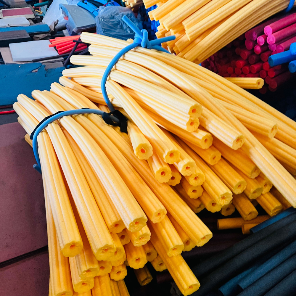 SOAK 花朵海綿棒 空心浮力棒 運動軟棒 直徑6-7cm 防撞泡棉管 團康遊戲打人棒 遊戲活動採購用-細節圖5