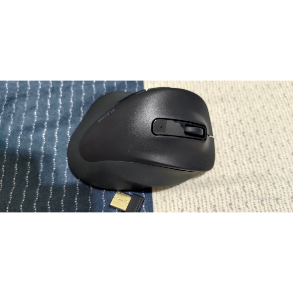 ［二手轉售］【日本ELECOM】EX-G人體工學 無線靜音5鍵式滑鼠S  黑色   適合女生 小手型-細節圖4