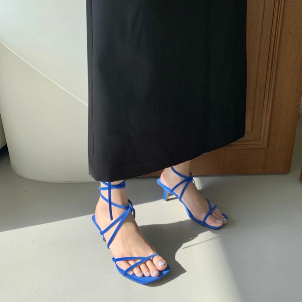 C015 渡假必備 ｜正韓韓國代購｜綁帶 涼鞋 跟鞋 羅馬涼鞋｜OIOI KOREA｜東大門空運｜高跟涼鞋 細跟女鞋-細節圖7